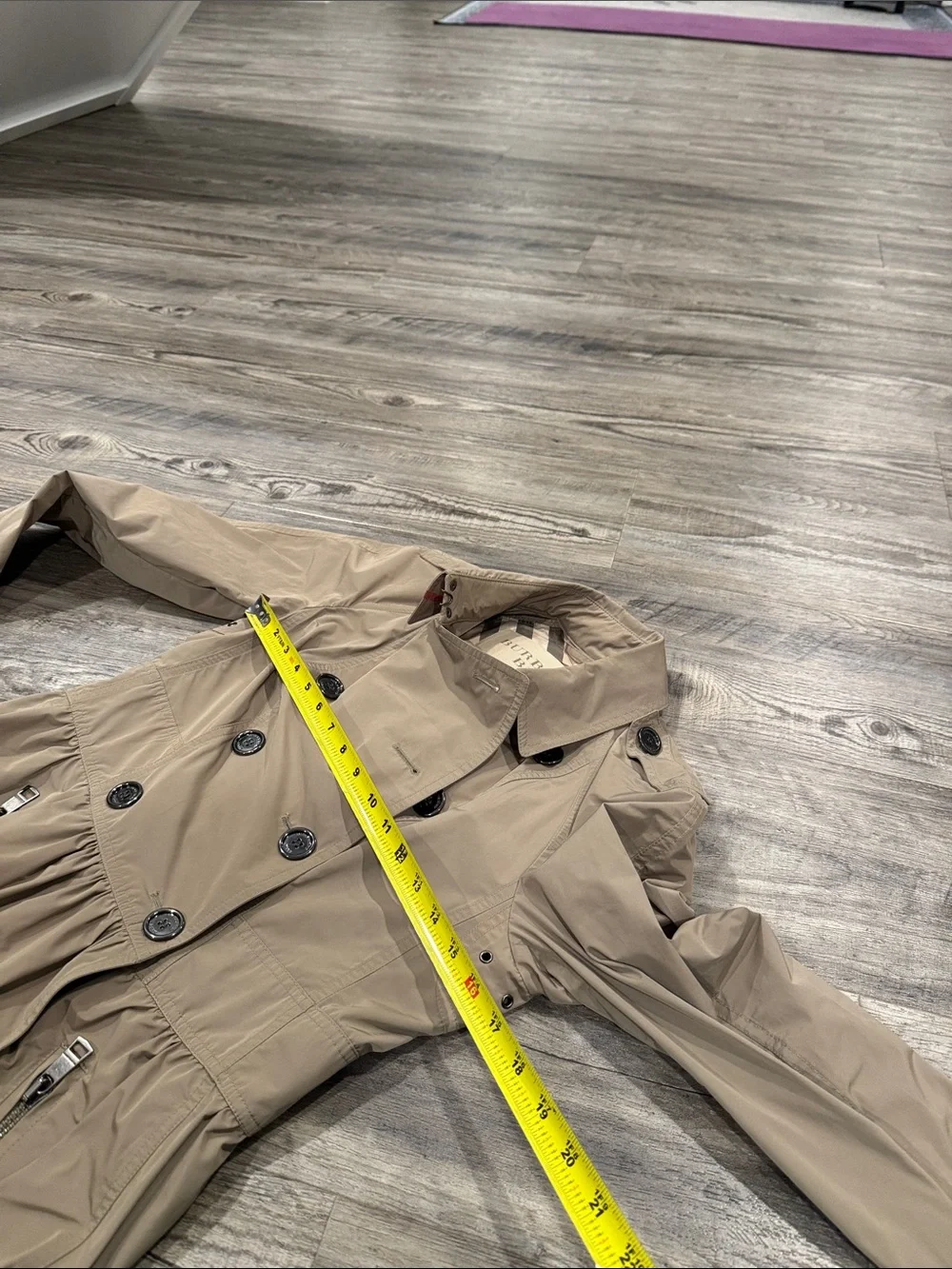 Burberry Brit Nova Check Trench Ruched Coat Raincoat Size 6 US Women’s Jacket - Picture 16 of 16